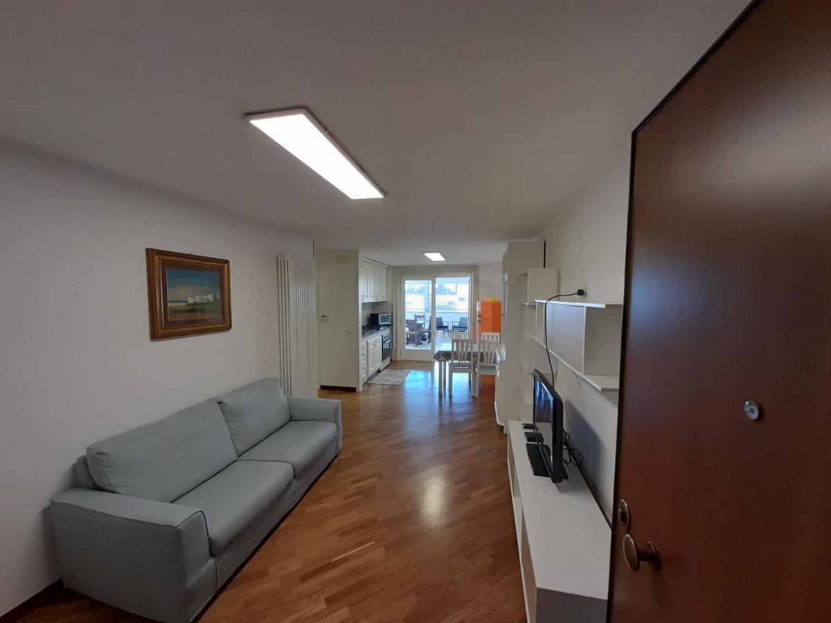 Appartamento Dimora Emilia Lecce Esterno foto