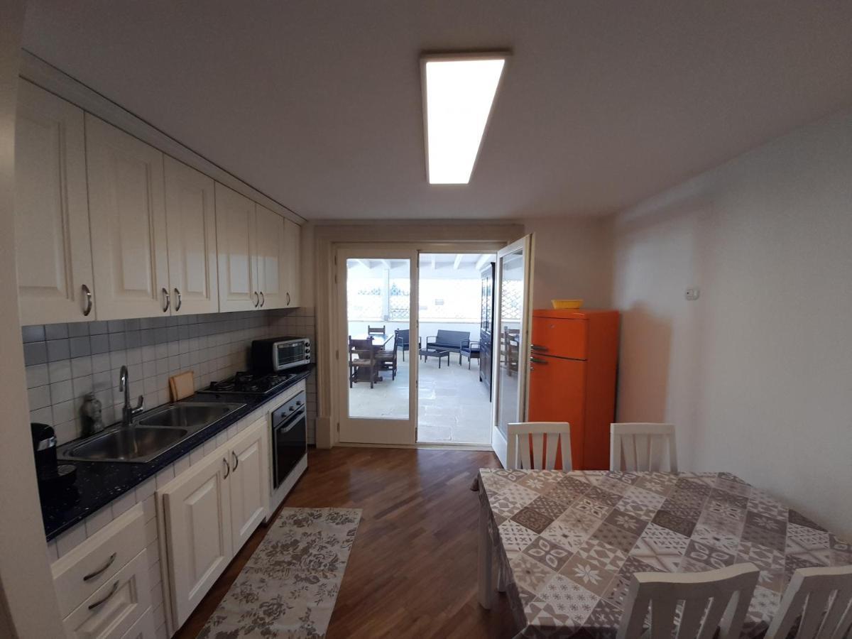 Appartamento Dimora Emilia Lecce Esterno foto
